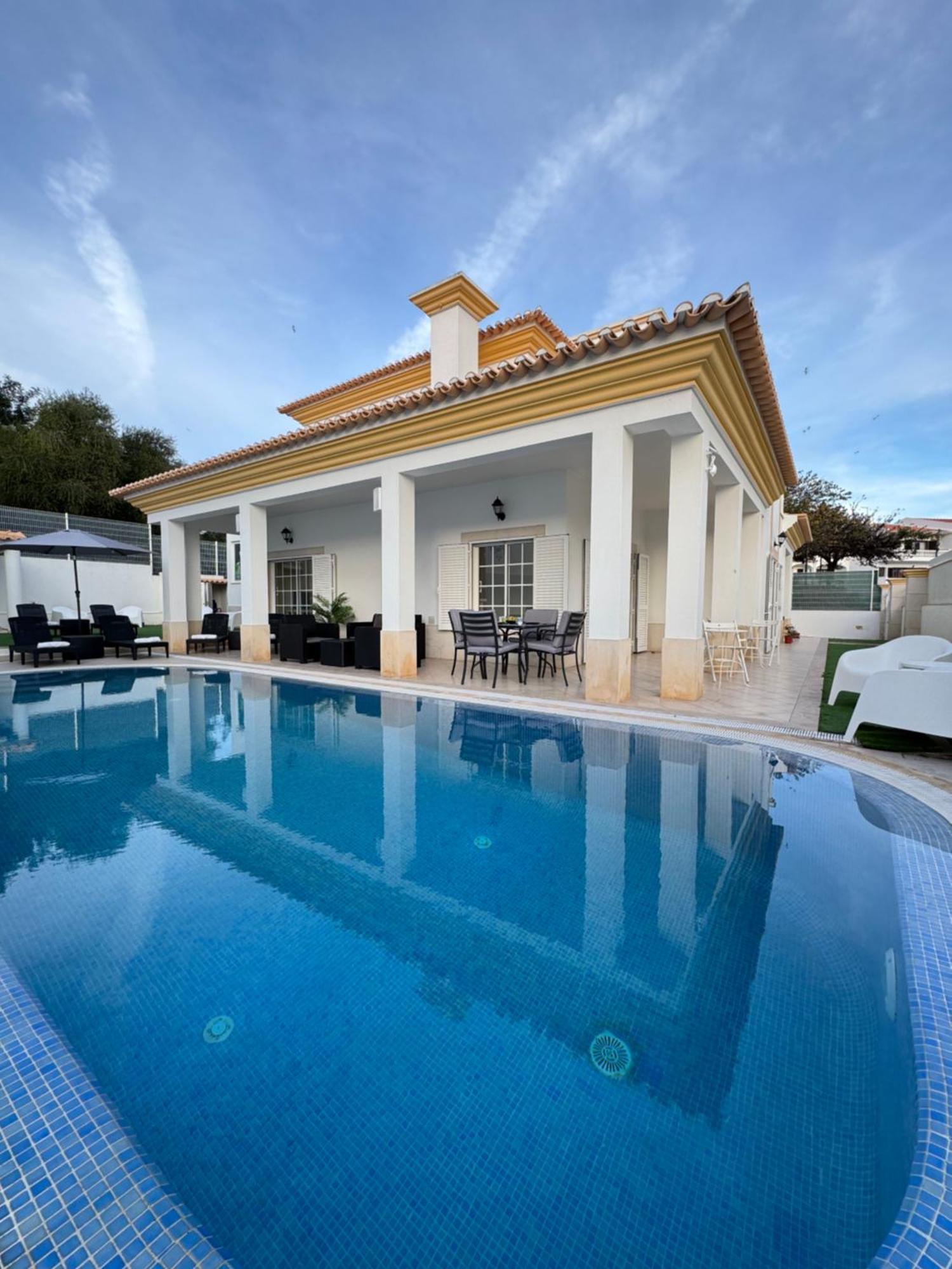Villa Bonita Guesthouse Albufeira Old Town Exterior foto